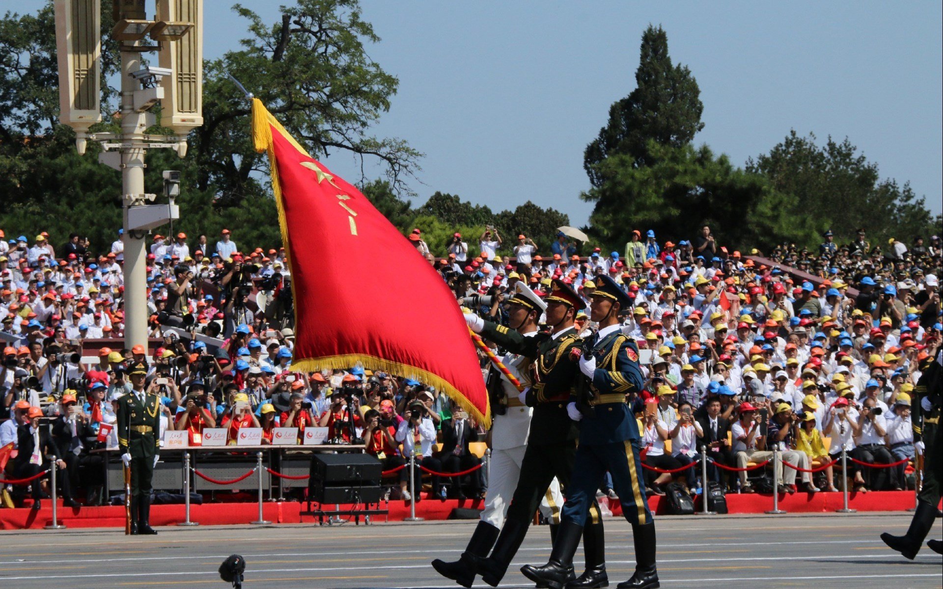 科比:用汗水浇灌出的是永不凋谢的篮球传奇!,spalding科比篮球