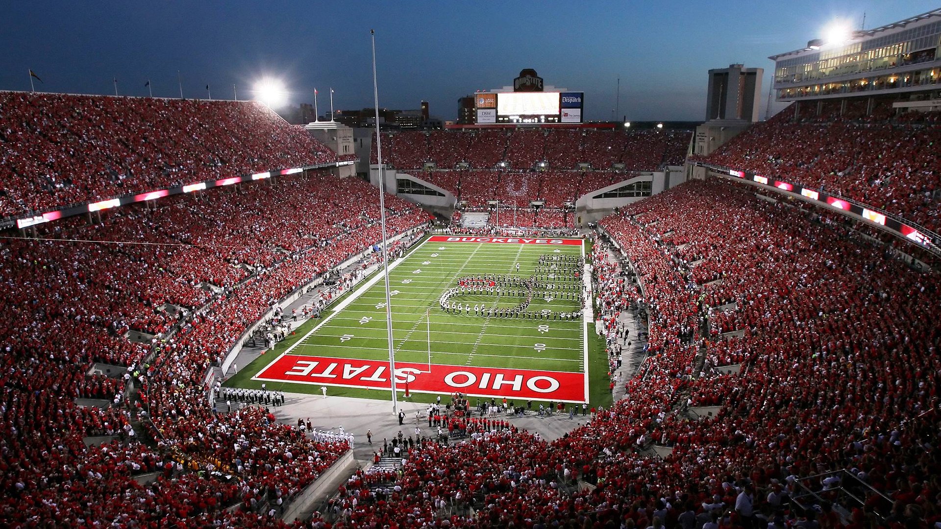 fb体育官网-布莱顿高压从中路渗透寻找破门机会，布莱顿视频