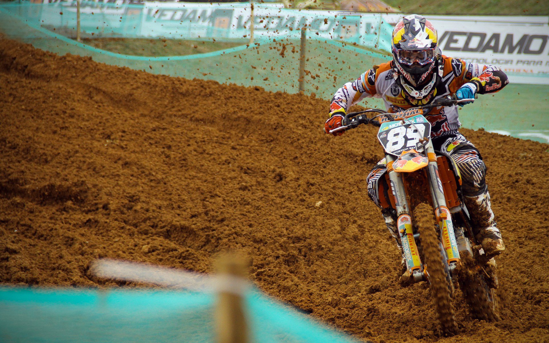 fb体育官网入口-体育品牌赞助赛事加码推动联赛曝光率与商业价值双提升，体育赞助加强品牌知名度的利弊